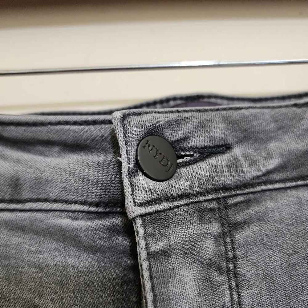 NYDJ size‎ 12 Lift Tuck Ami Skinny Jeans Ankle Length Gray Ash